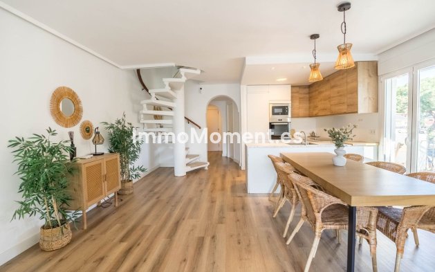 Vrijstaande villa - Bestaande woning - Mijas - Calahonda