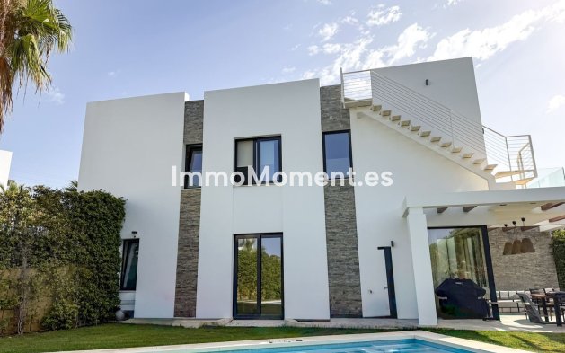 Vrijstaande villa - Bestaande woning - Mijas Costa - Calahonda