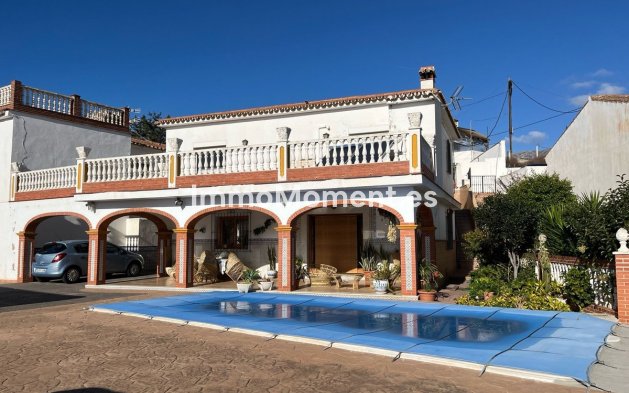 Vrijstaande villa - Bestaande woning - Mijas - Mijas Centro