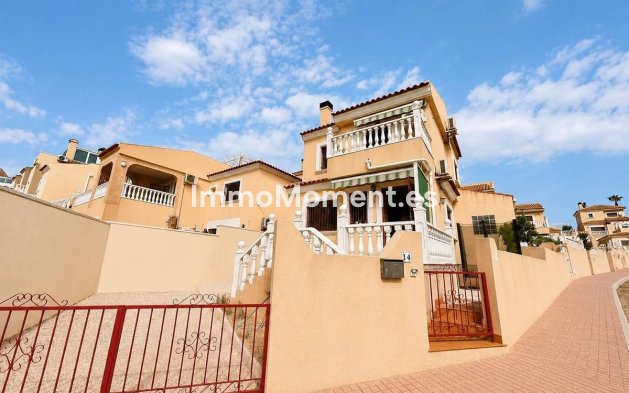 Vrijstaande villa - Bestaande woning - Orihuela - Blue Lagoon