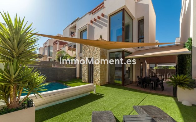 Vrijstaande villa - Bestaande woning - Rojales - Rojales Centro