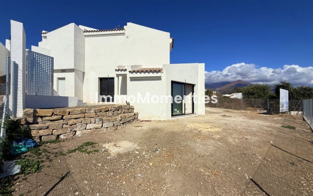 Vrijstaande villa - Nieuwbouw - Estepona  - Estepona Centro