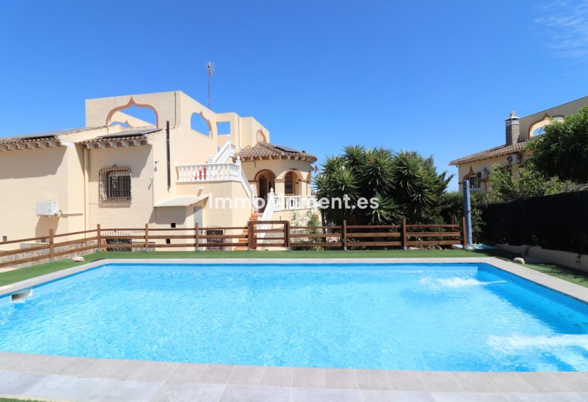 Wiederverkauf - Freistehende Villa - Algorfa - Algorfa Centro