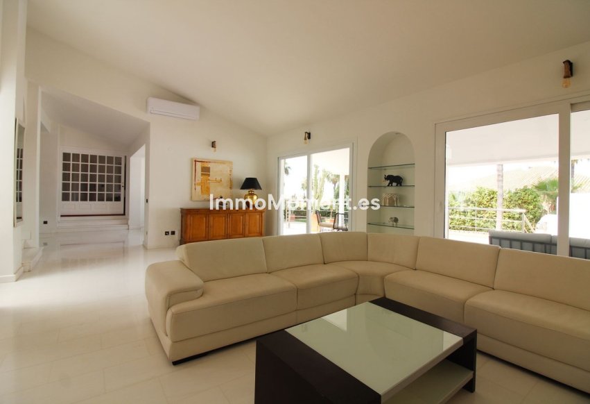 Wiederverkauf - Freistehende Villa - Benalmadena - Benalmadena Centro