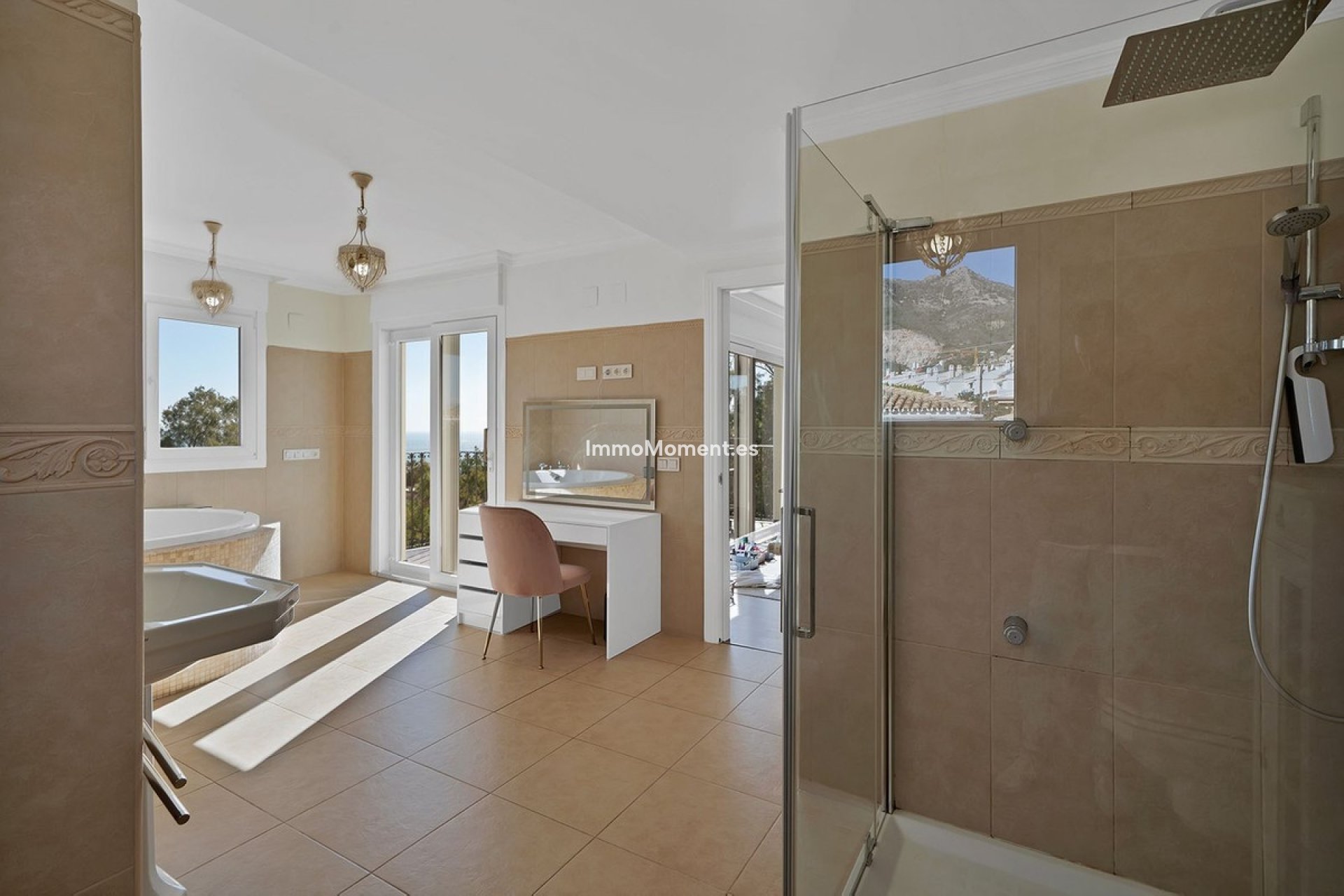 Wiederverkauf - Freistehende Villa - Benalmadena - Benalmadena Centro