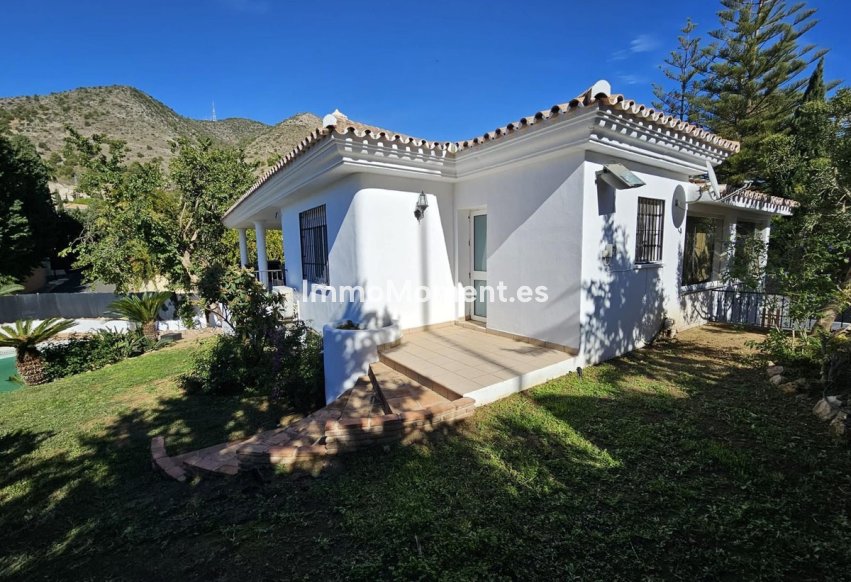 Wiederverkauf - Freistehende Villa - Benalmadena - Benalmadena Centro