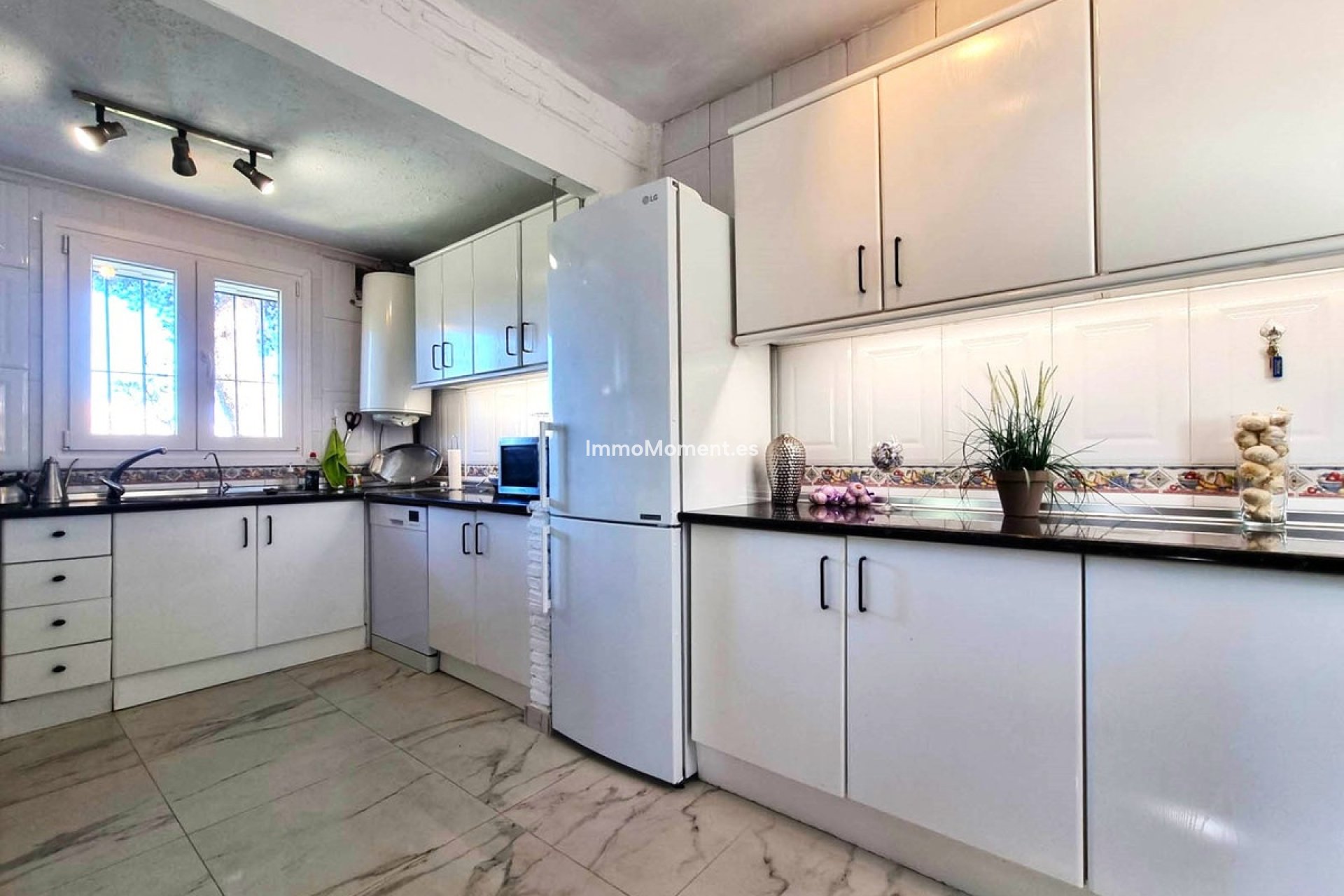 Wiederverkauf - Freistehende Villa - Benalmadena - Benalmadena Centro