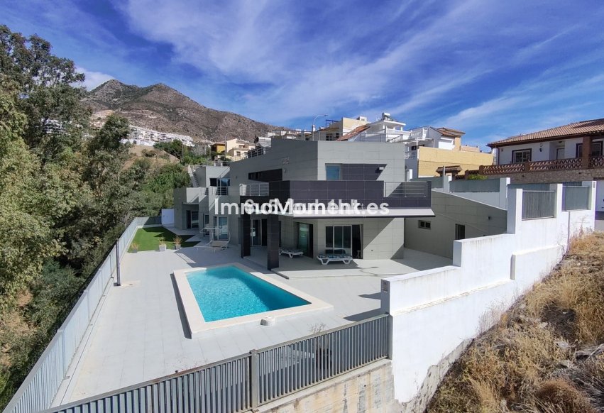 Wiederverkauf - Freistehende Villa - Benalmadena - Benalmadena Centro