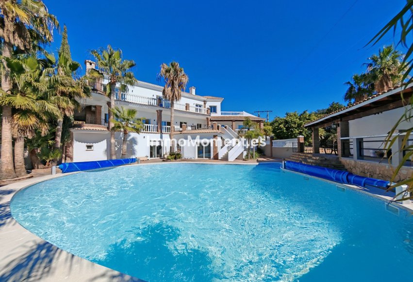 Wiederverkauf - Freistehende Villa - Benalmadena - Benalmadena Centro