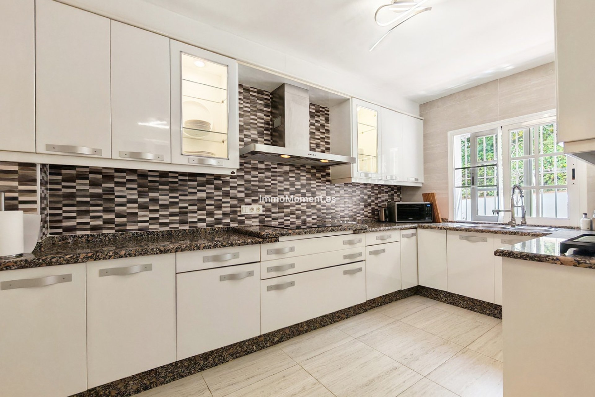 Wiederverkauf - Freistehende Villa - Benalmadena - Benalmadena Centro