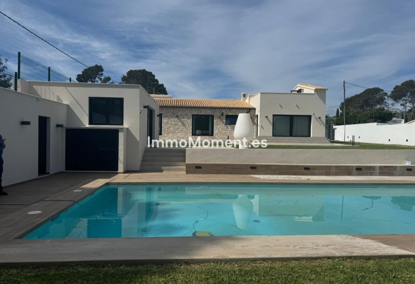 Wiederverkauf - Freistehende Villa - Denia - Denia Centro