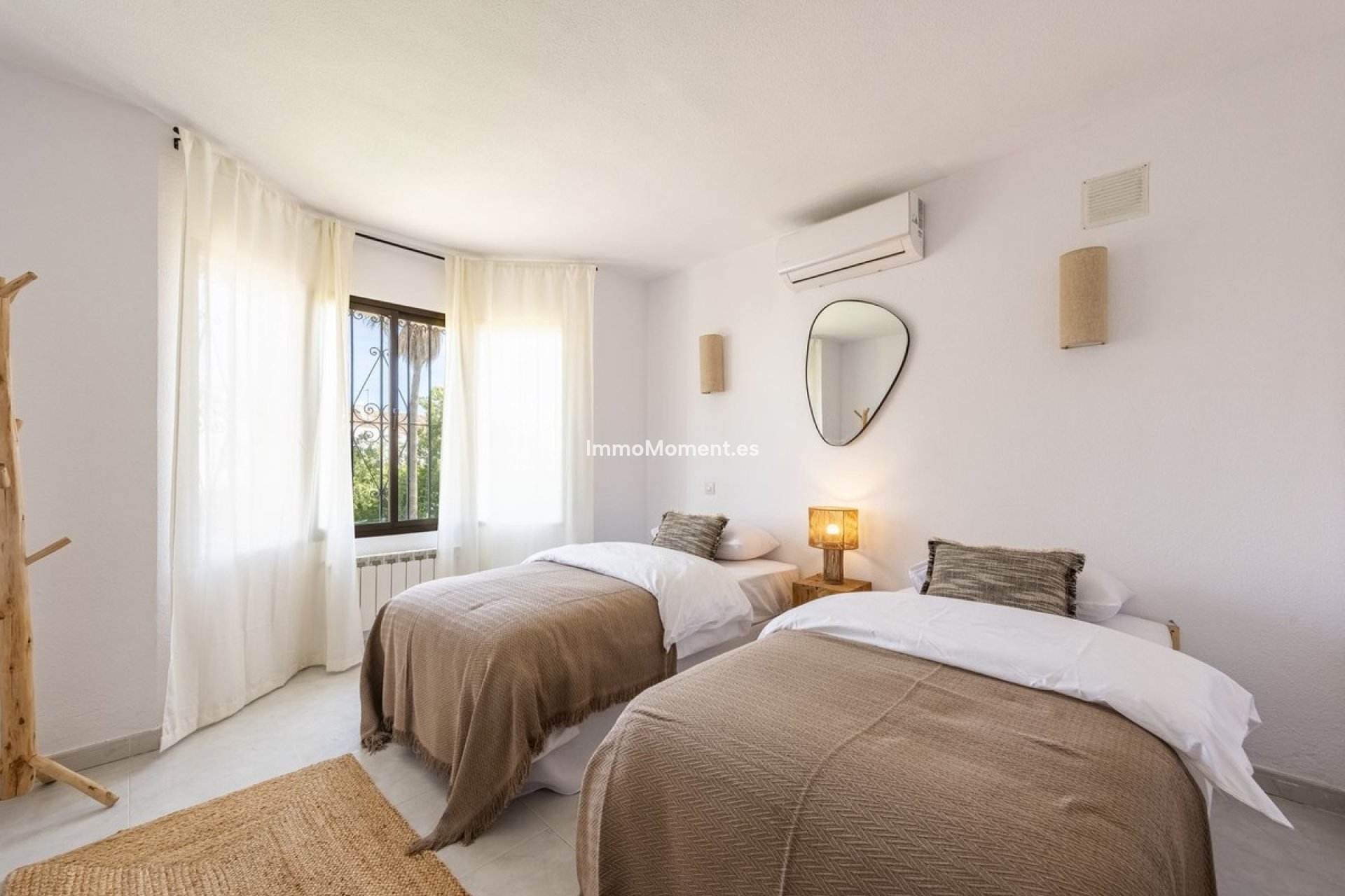 Wiederverkauf - Freistehende Villa - Estepona  - Atalaya