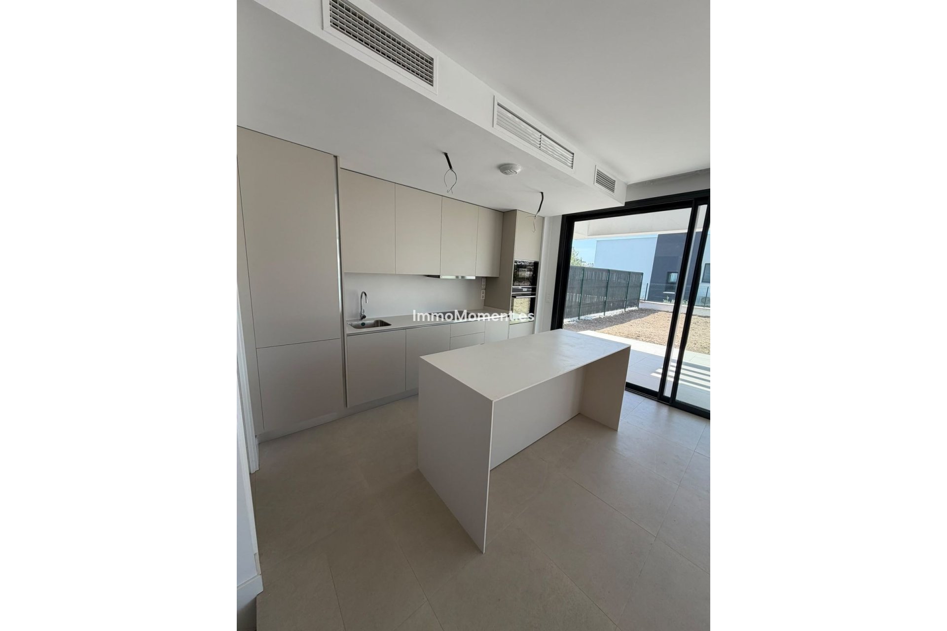 Wiederverkauf - Freistehende Villa - Estepona  - Atalaya