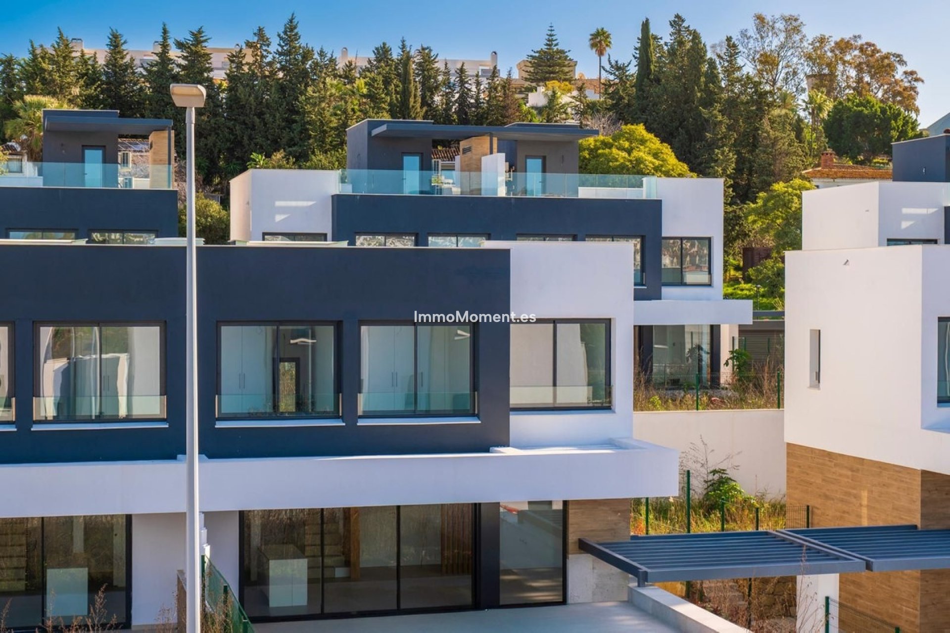 Wiederverkauf - Freistehende Villa - Estepona  - Atalaya