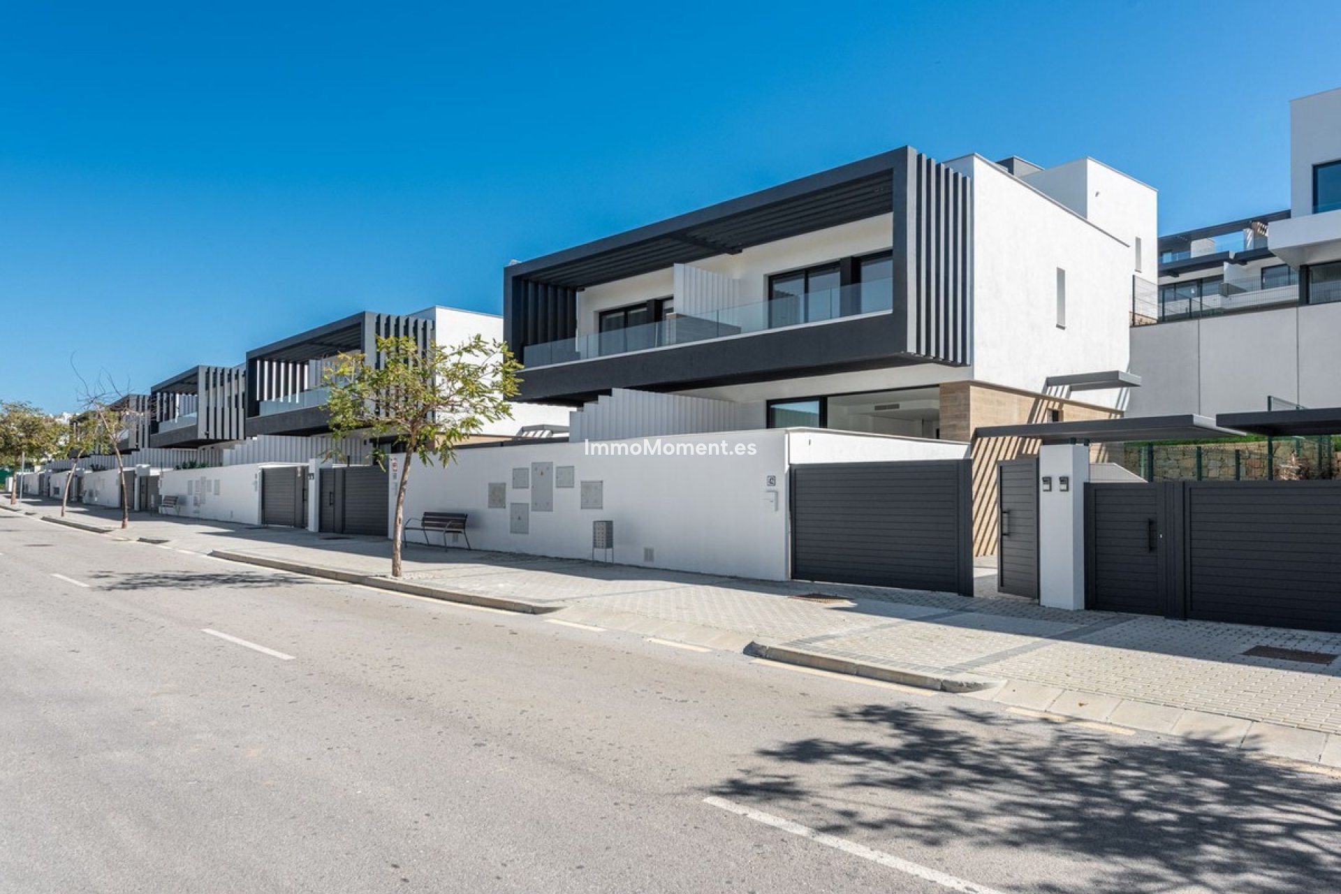 Wiederverkauf - Freistehende Villa - Estepona  - Atalaya
