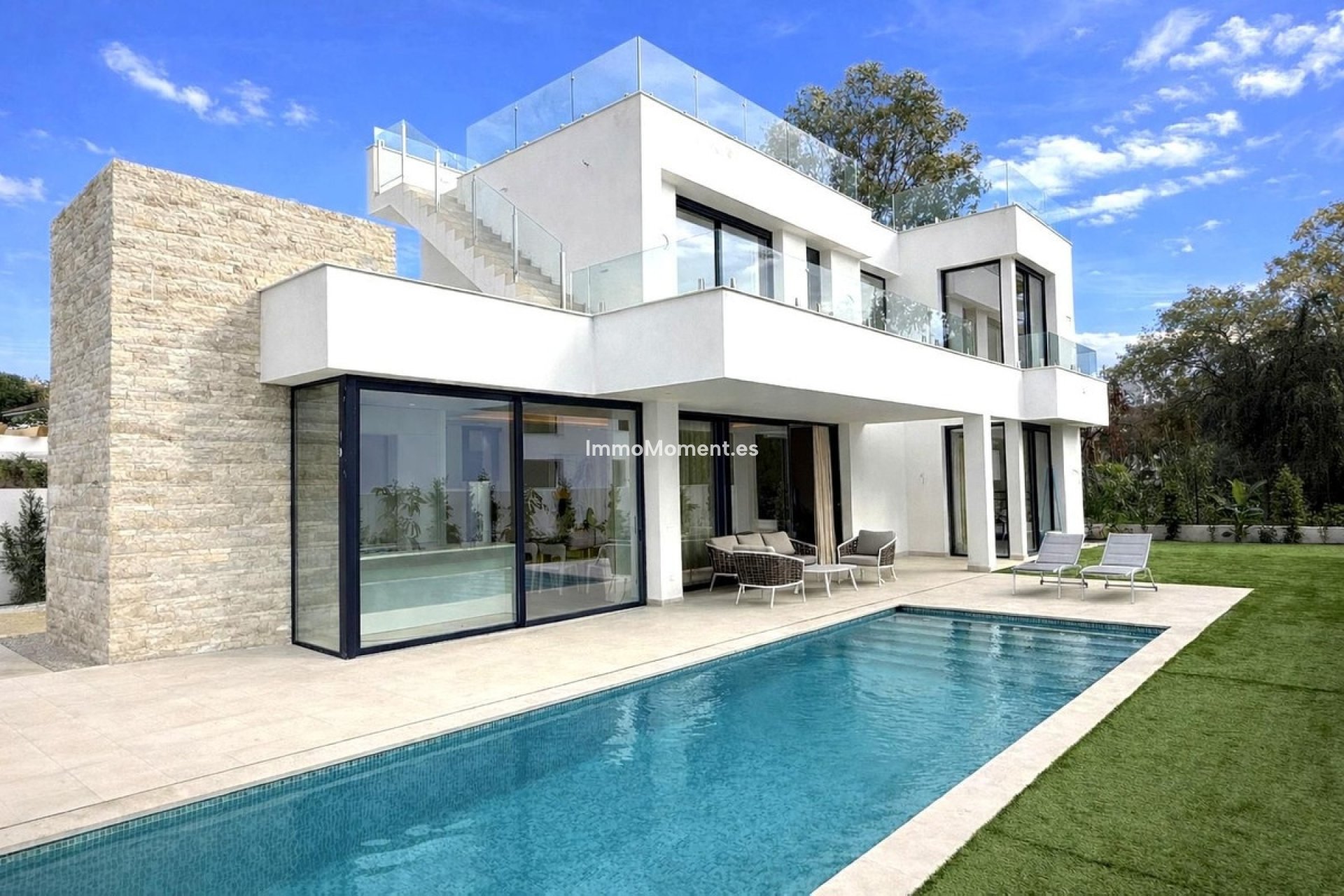 Wiederverkauf - Freistehende Villa - Estepona  - Atalaya