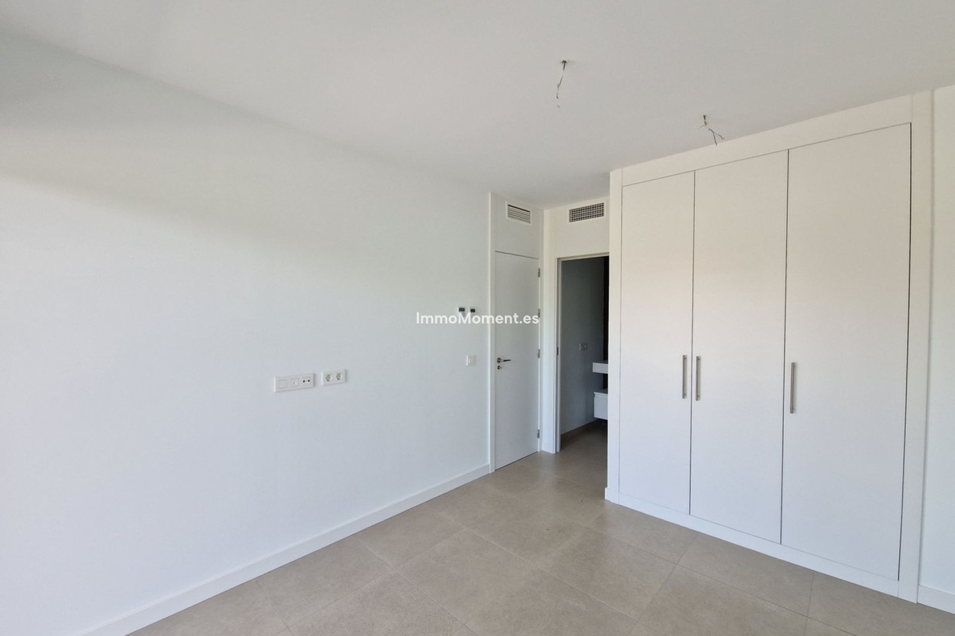 Wiederverkauf - Freistehende Villa - Estepona  - Atalaya