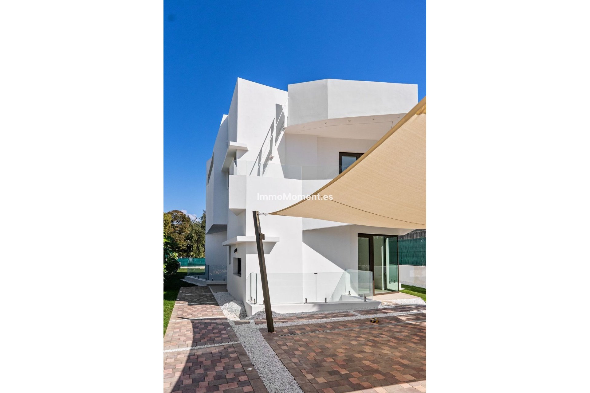 Wiederverkauf - Freistehende Villa - Estepona  - Atalaya