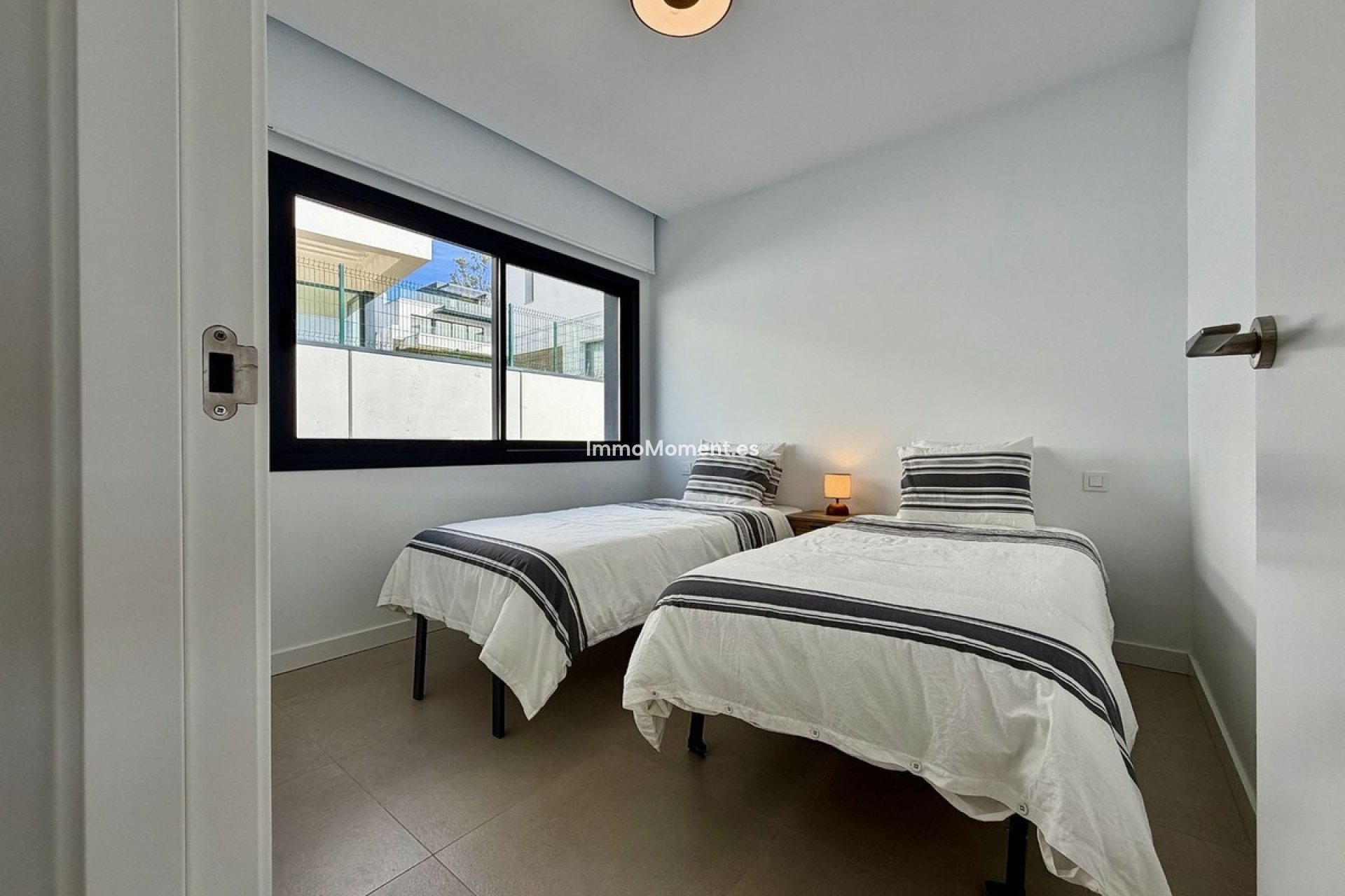 Wiederverkauf - Freistehende Villa - Estepona  - Atalaya