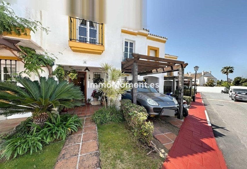Wiederverkauf - Freistehende Villa - Estepona  - Atalaya