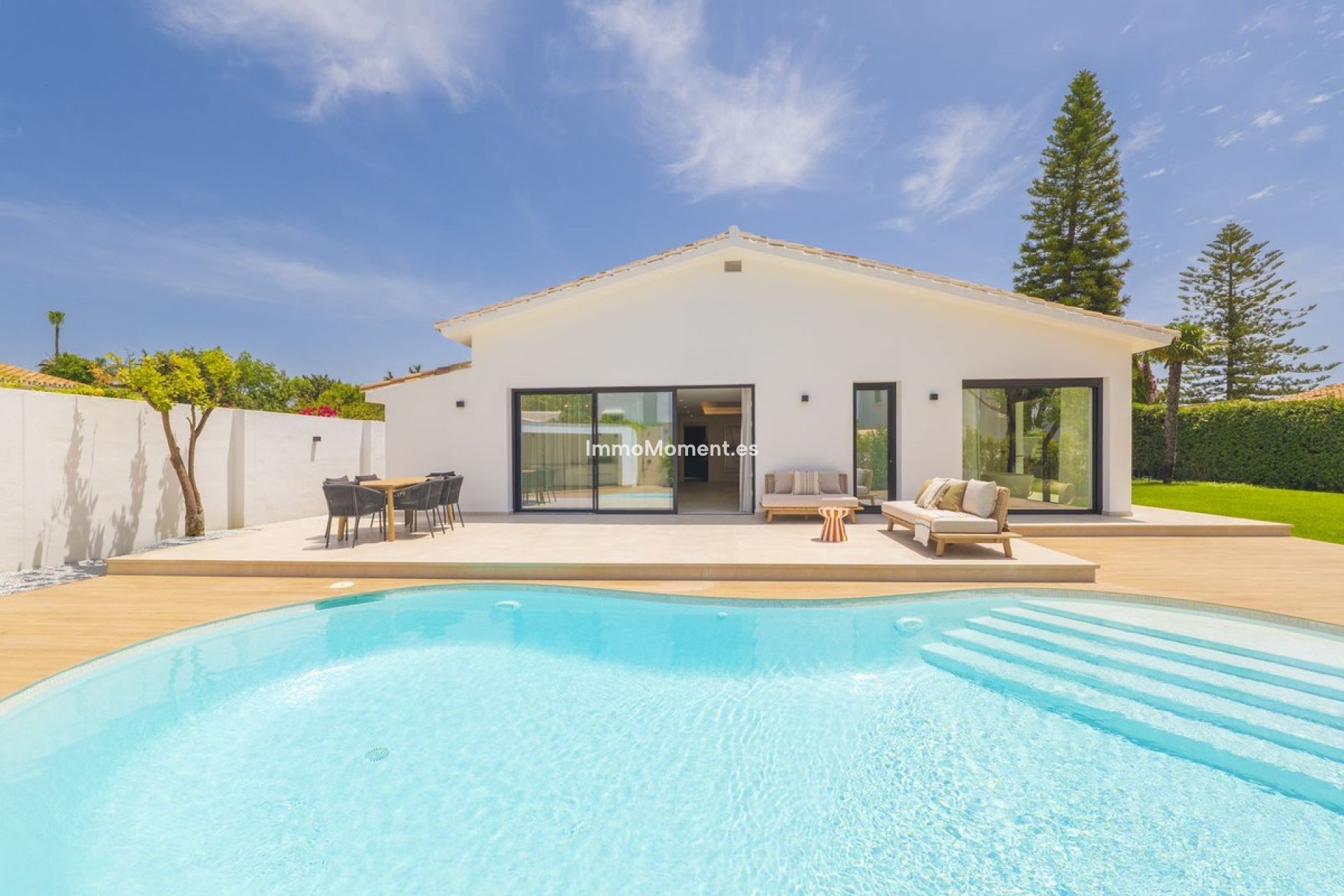 Wiederverkauf - Freistehende Villa - Estepona  - Atalaya