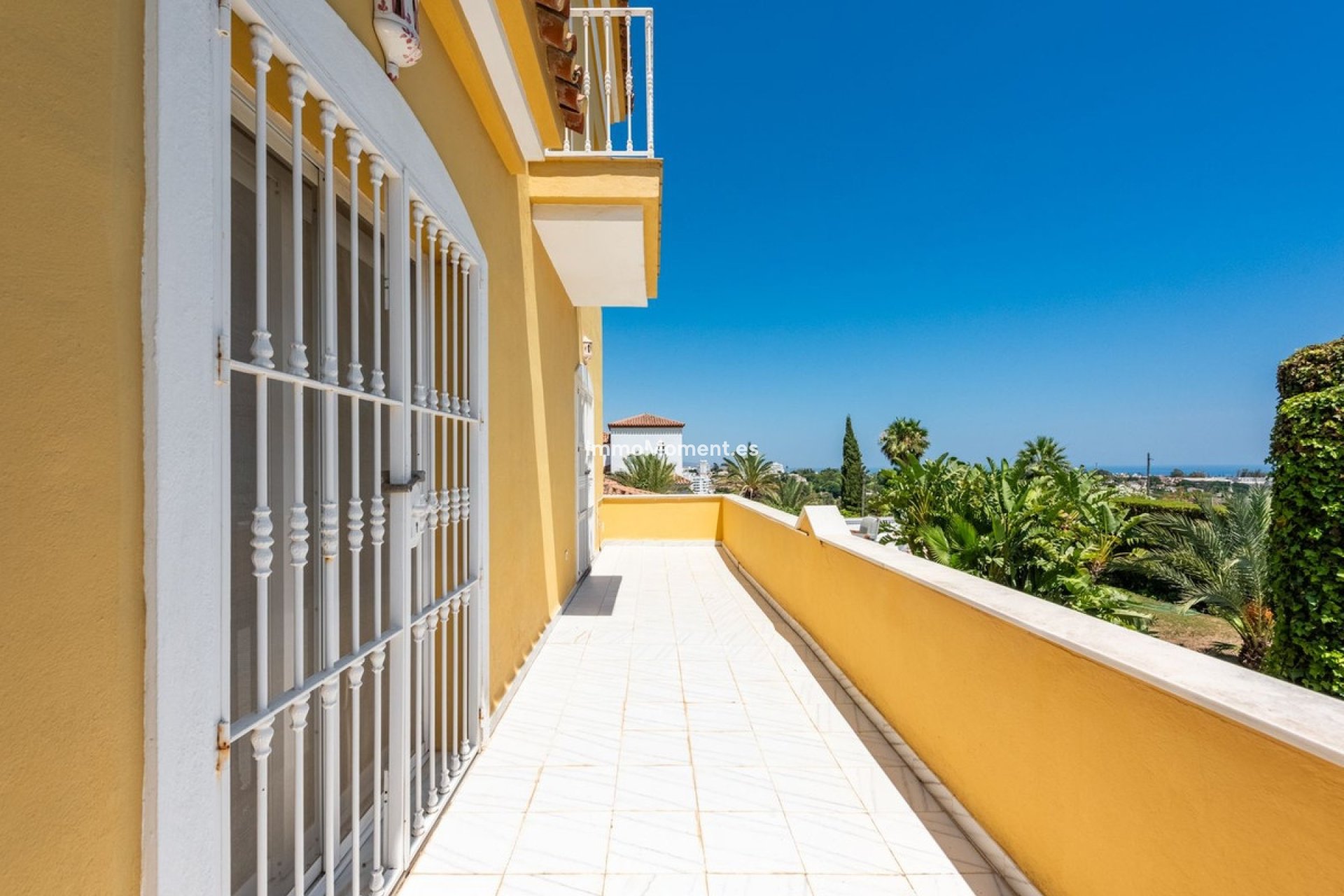 Wiederverkauf - Freistehende Villa - Estepona  - Atalaya