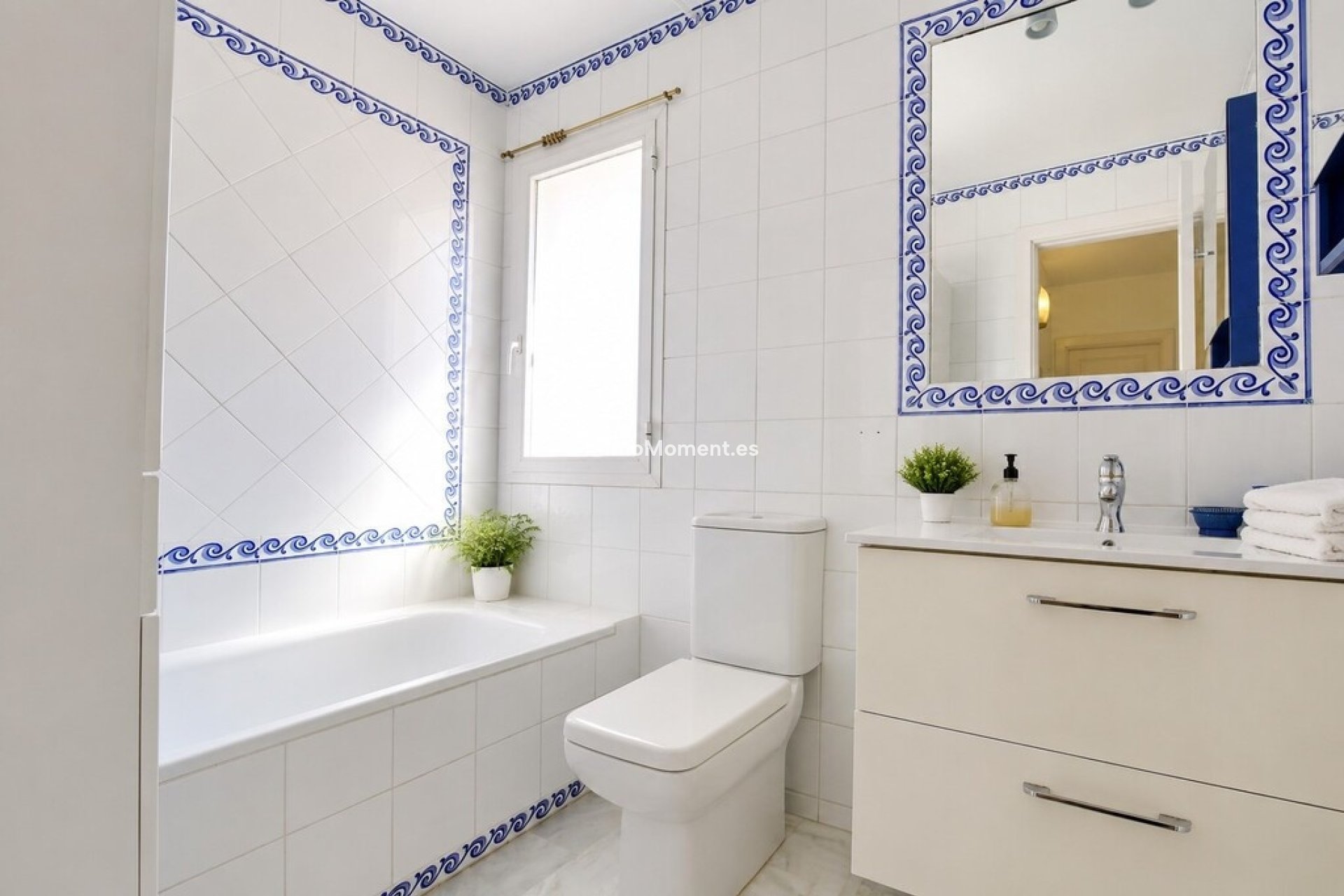 Wiederverkauf - Freistehende Villa - Estepona  - Atalaya