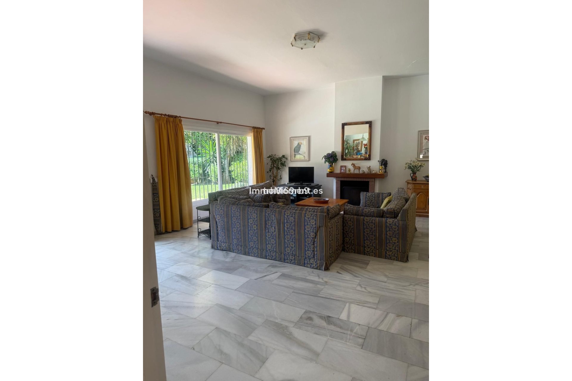Wiederverkauf - Freistehende Villa - Estepona  - Benamara