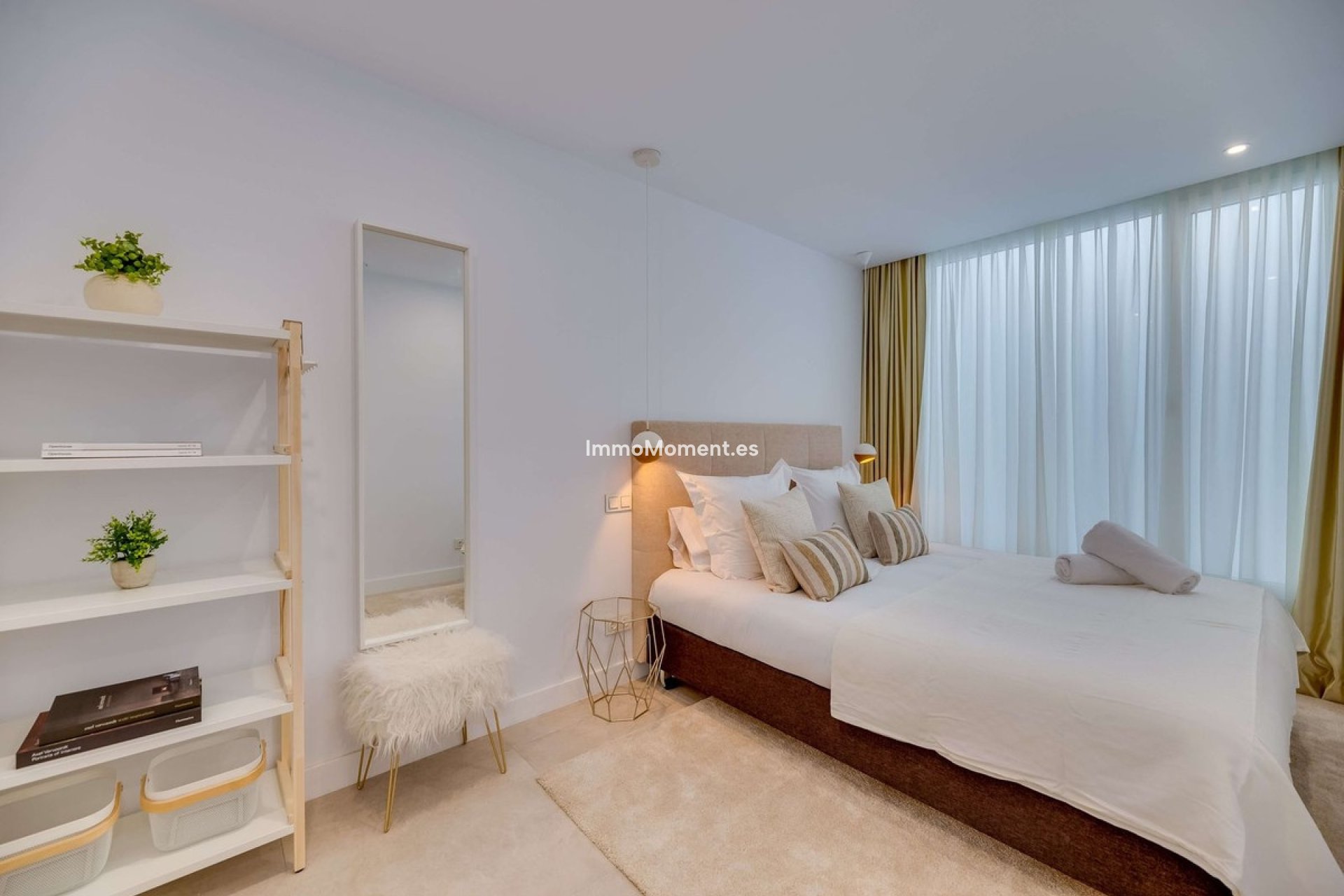 Wiederverkauf - Freistehende Villa - Estepona  - Cancelada
