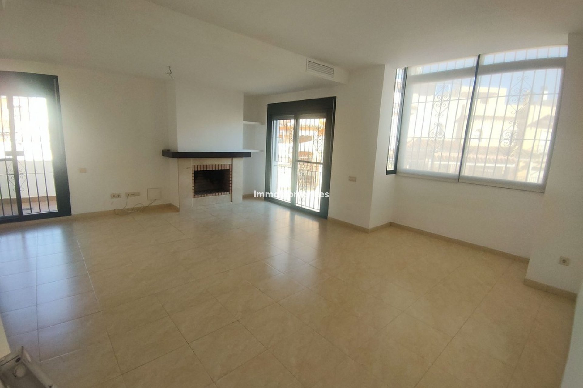 Wiederverkauf - Freistehende Villa - Estepona  - Cancelada