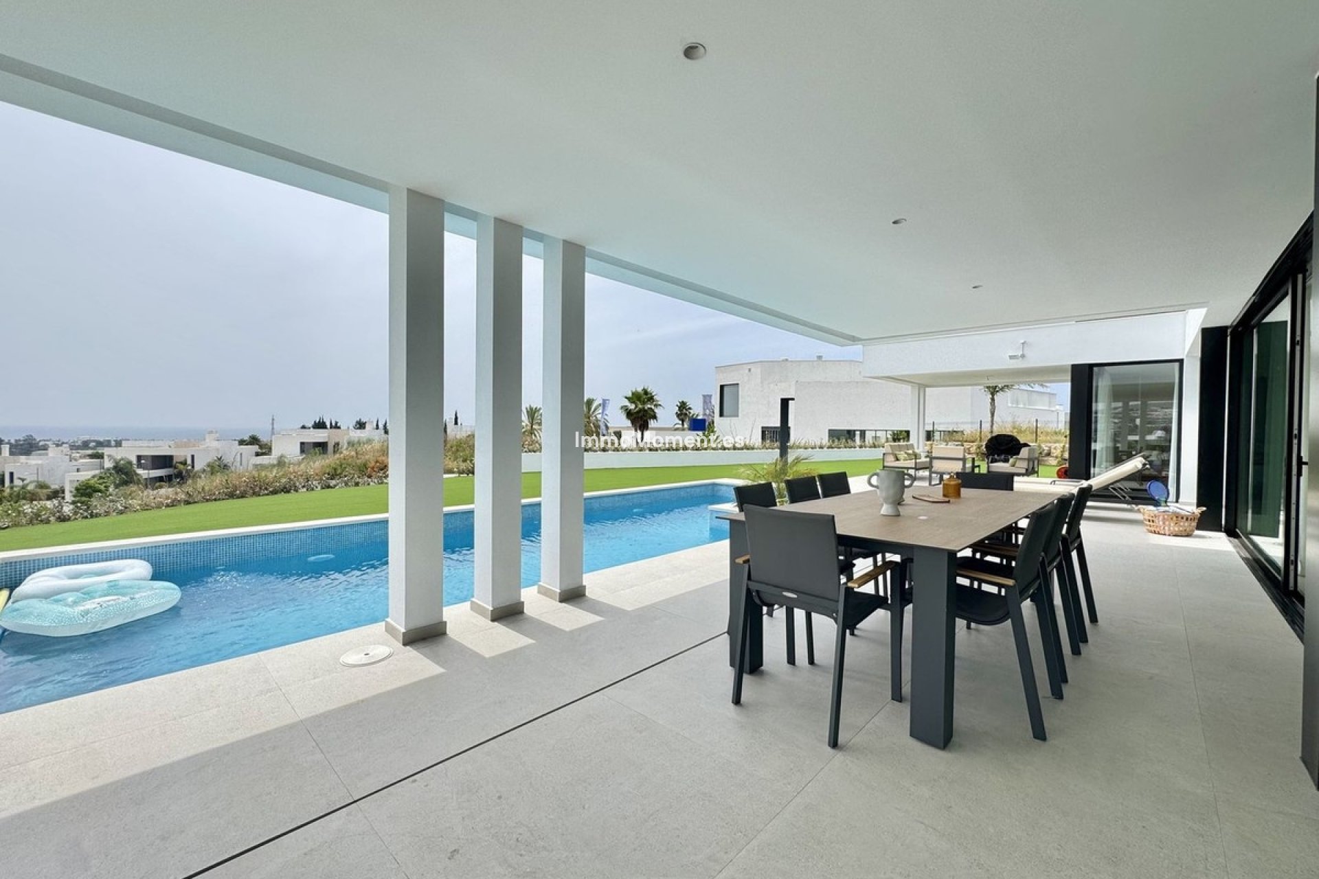 Wiederverkauf - Freistehende Villa - Estepona  - Cancelada