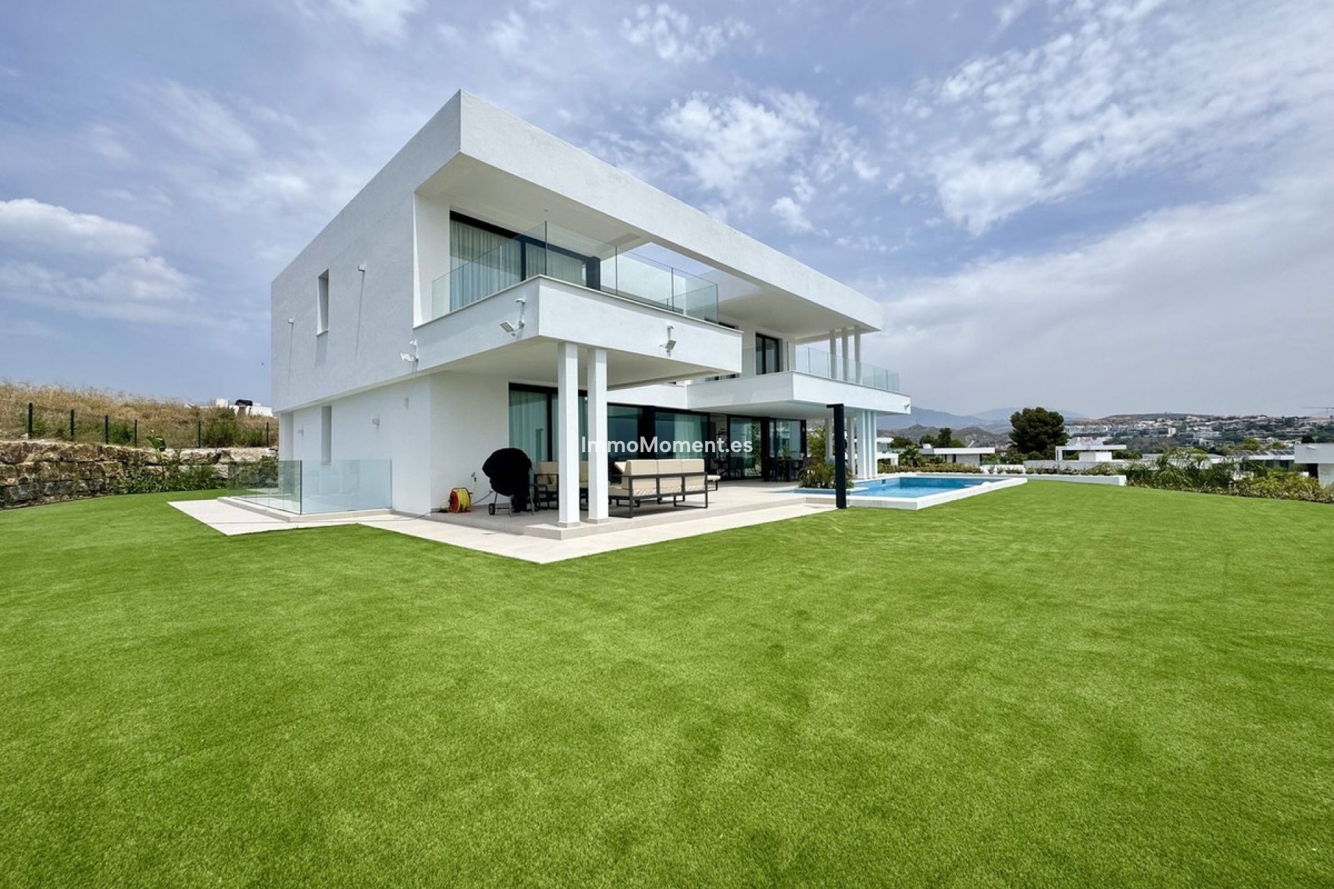 Wiederverkauf - Freistehende Villa - Estepona  - Cancelada