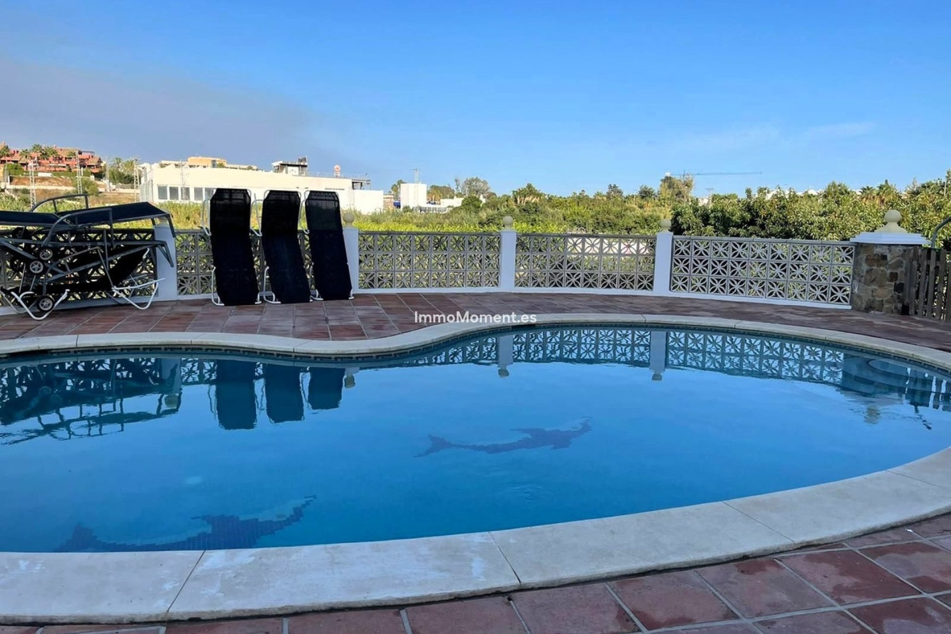 Wiederverkauf - Freistehende Villa - Estepona  - Cancelada