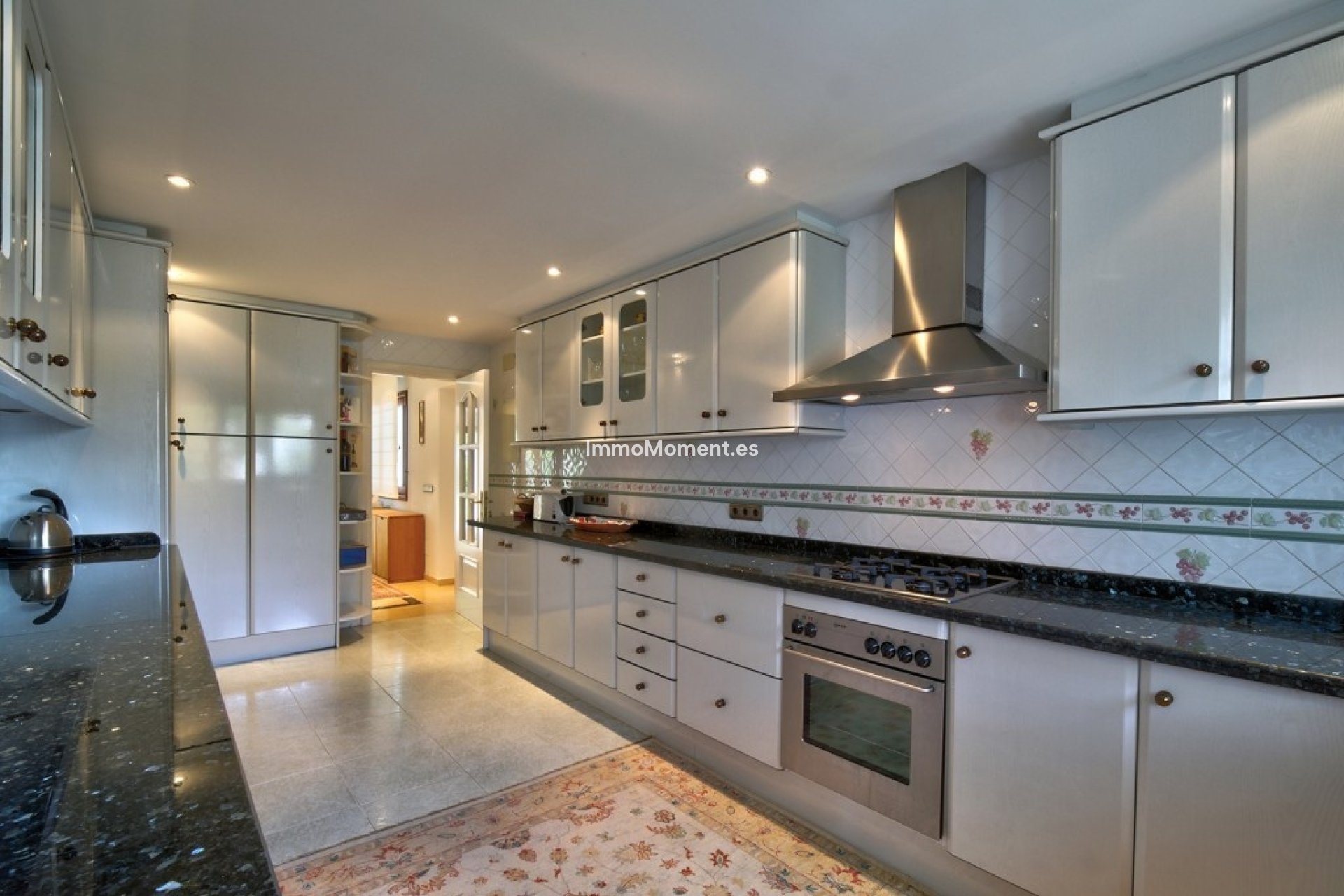 Wiederverkauf - Freistehende Villa - Estepona  - Costalita