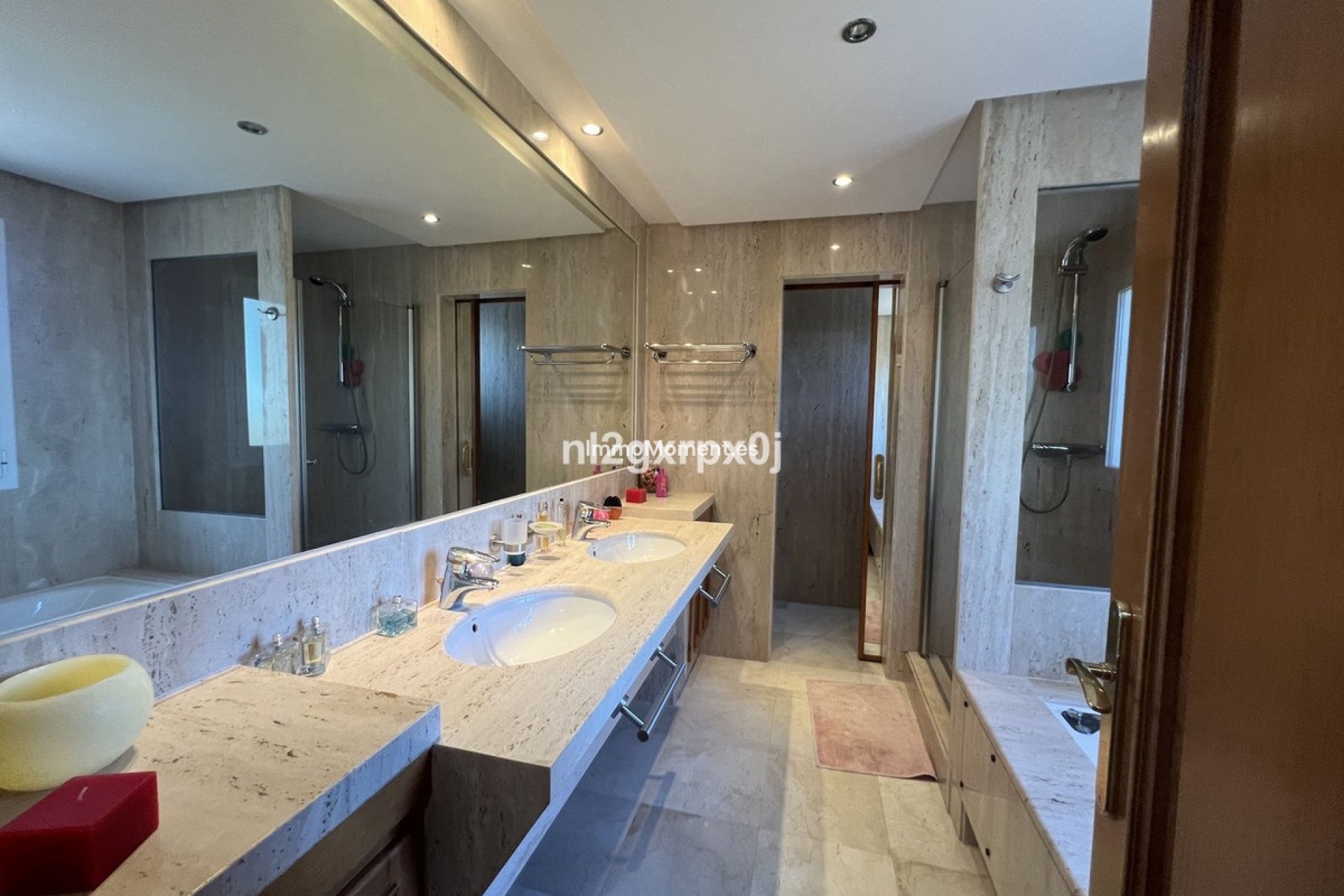 Wiederverkauf - Freistehende Villa - Estepona  - Costalita