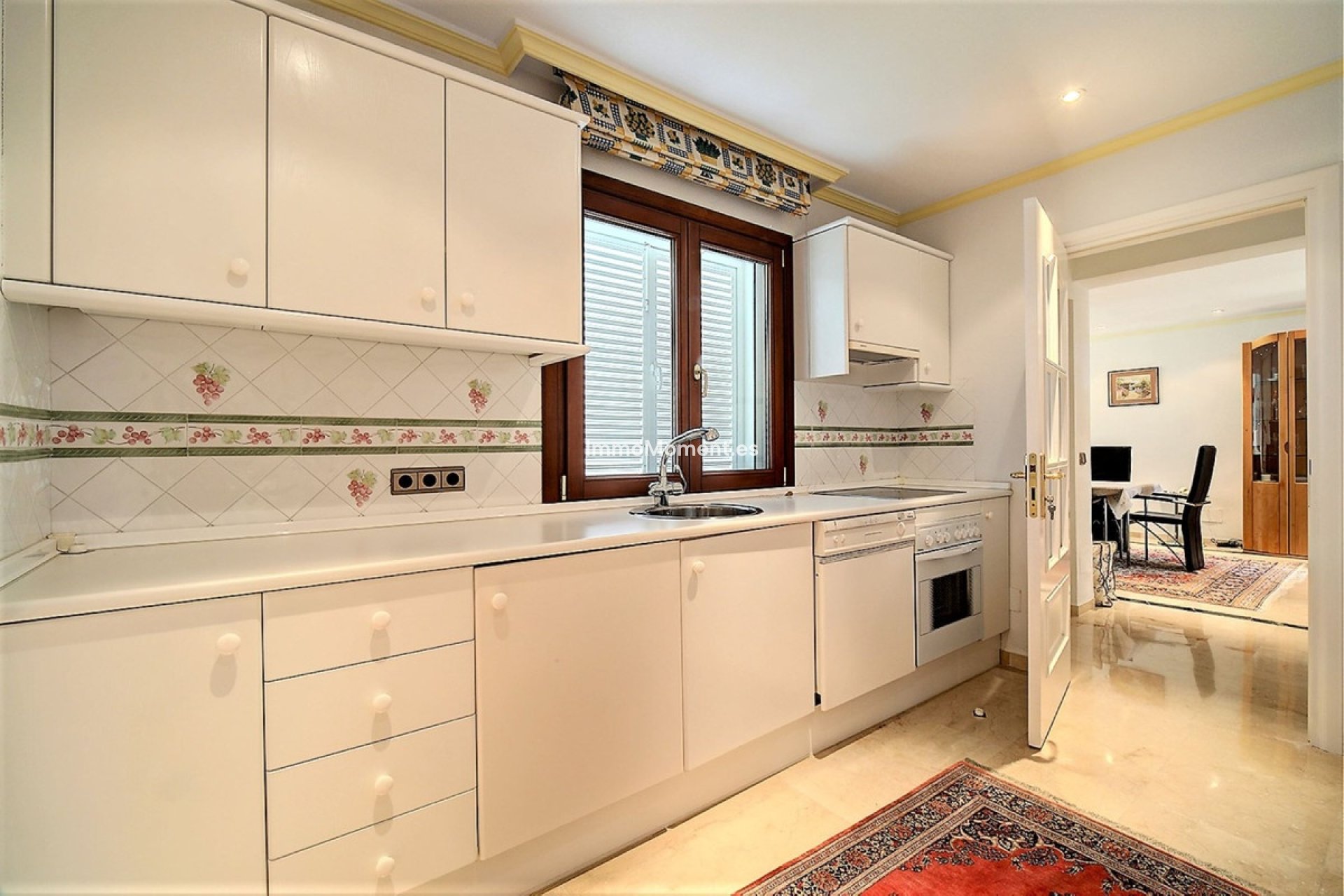 Wiederverkauf - Freistehende Villa - Estepona  - Costalita