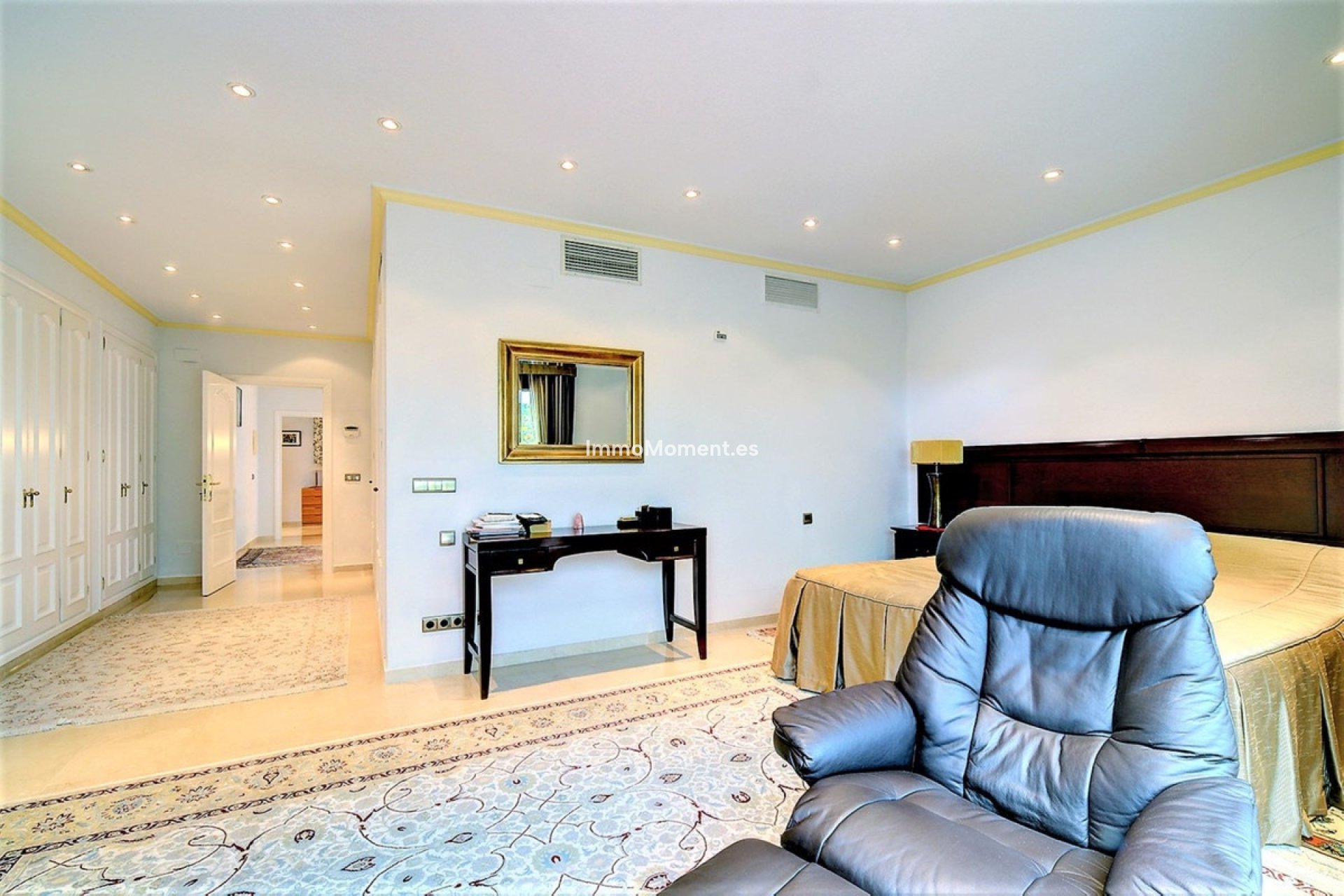 Wiederverkauf - Freistehende Villa - Estepona  - Costalita