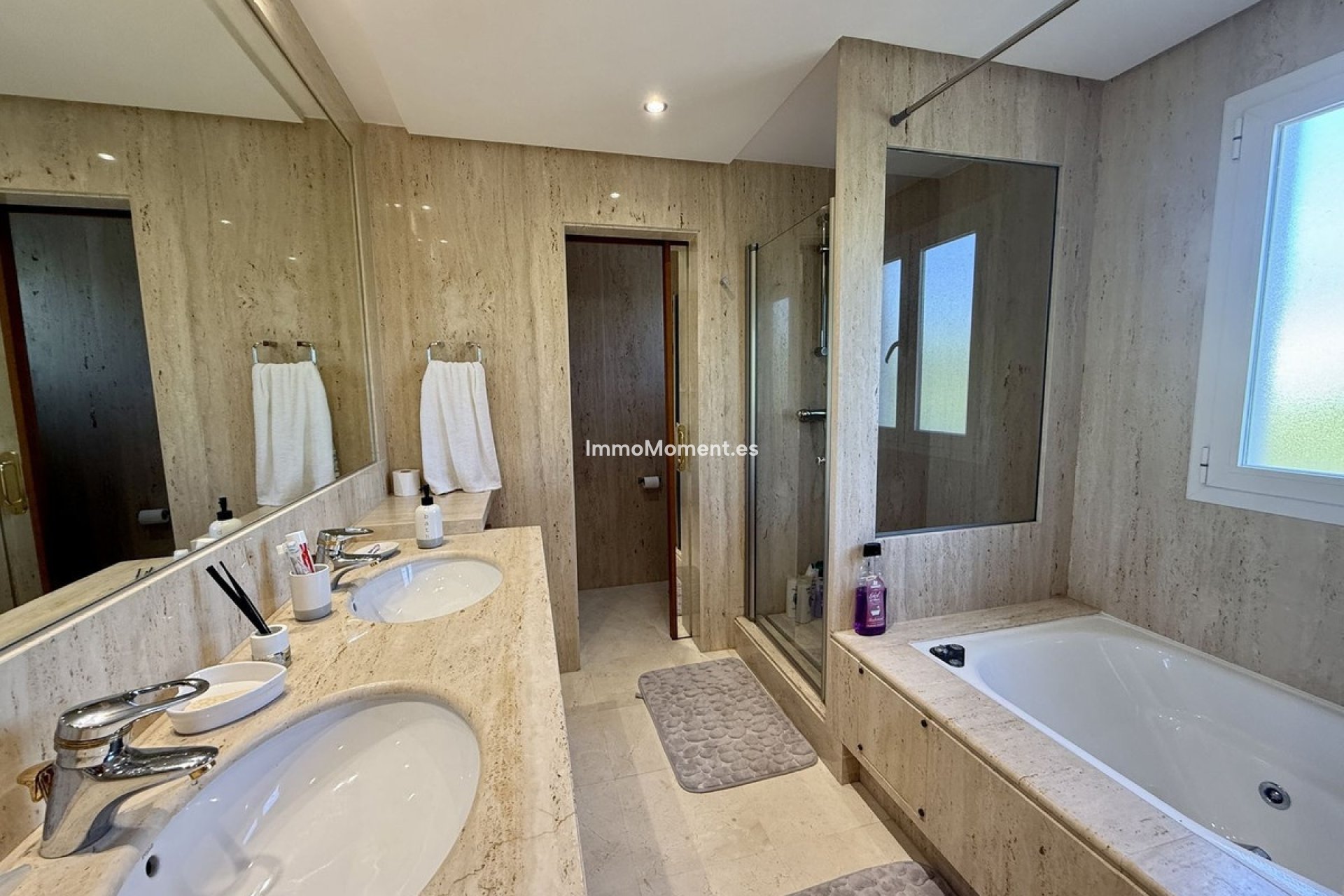 Wiederverkauf - Freistehende Villa - Estepona  - Costalita