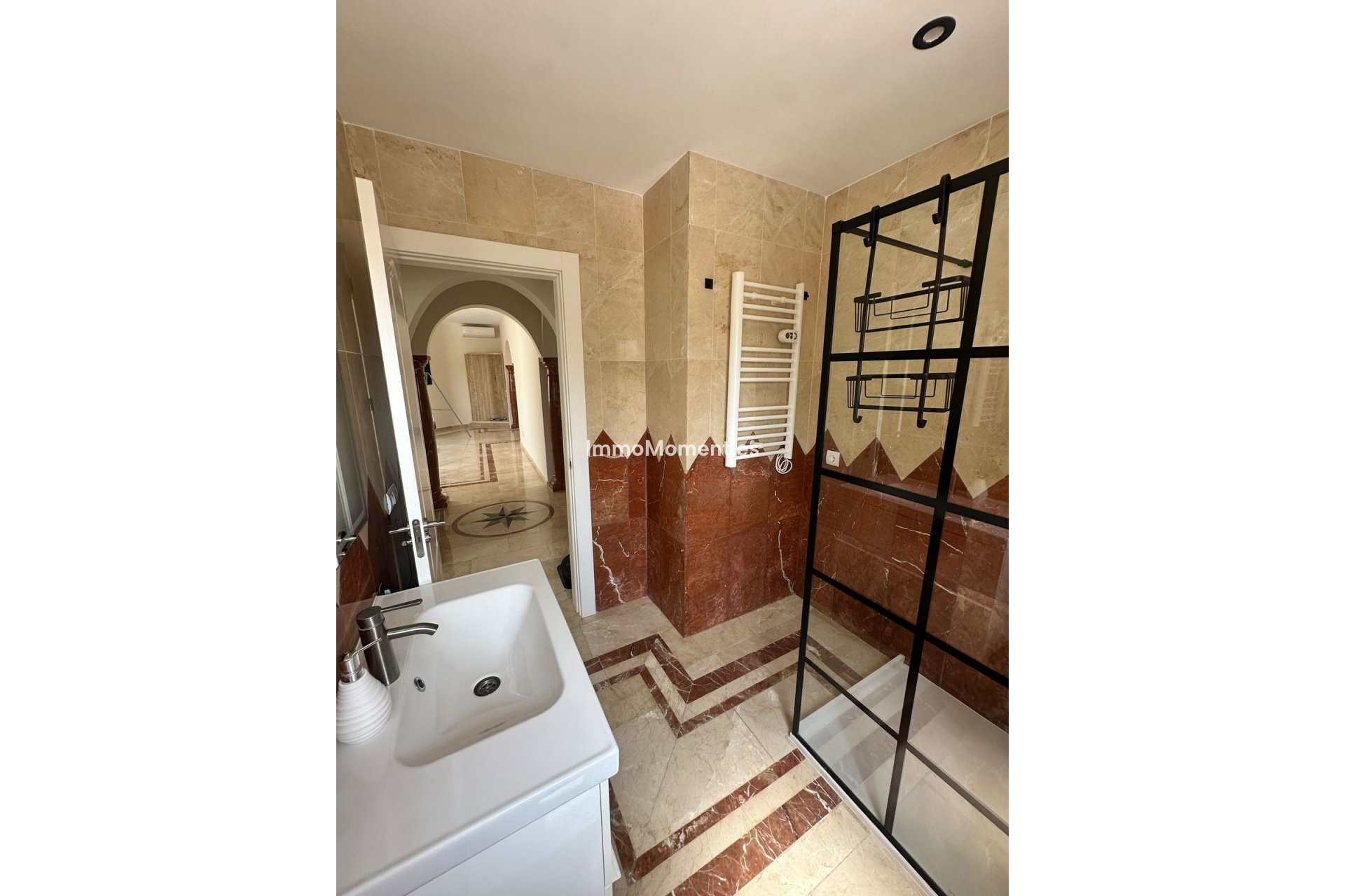 Wiederverkauf - Freistehende Villa - Estepona  - Estepona Centro