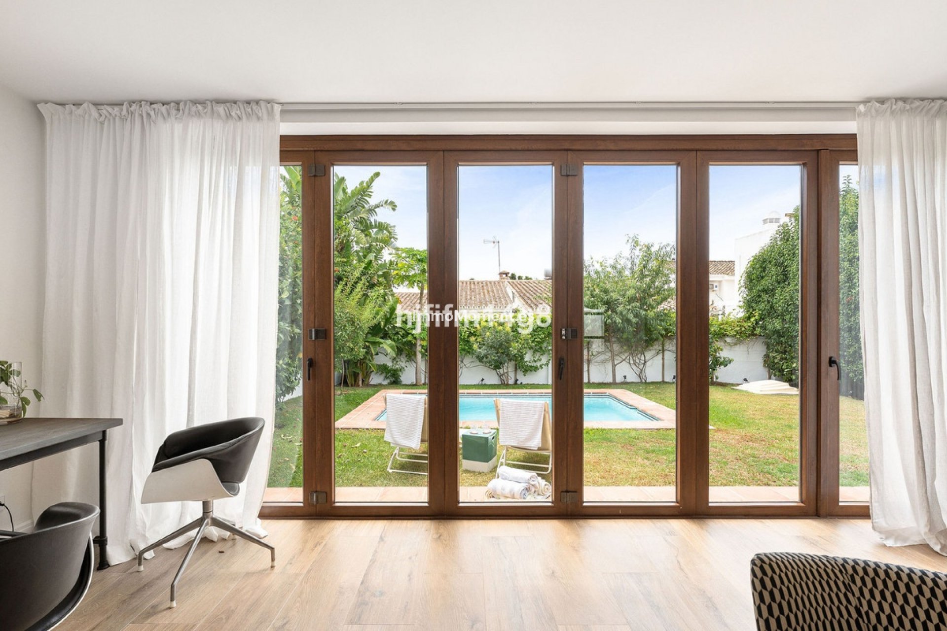 Wiederverkauf - Freistehende Villa - Estepona  - Estepona Centro