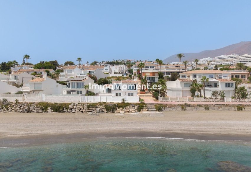 Wiederverkauf - Freistehende Villa - Estepona  - Estepona Centro