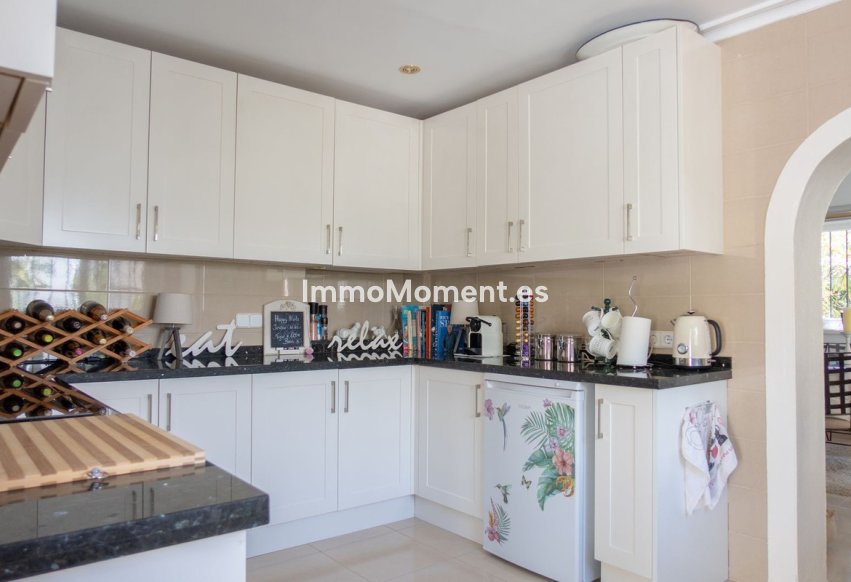Wiederverkauf - Freistehende Villa - Estepona  - Estepona Centro