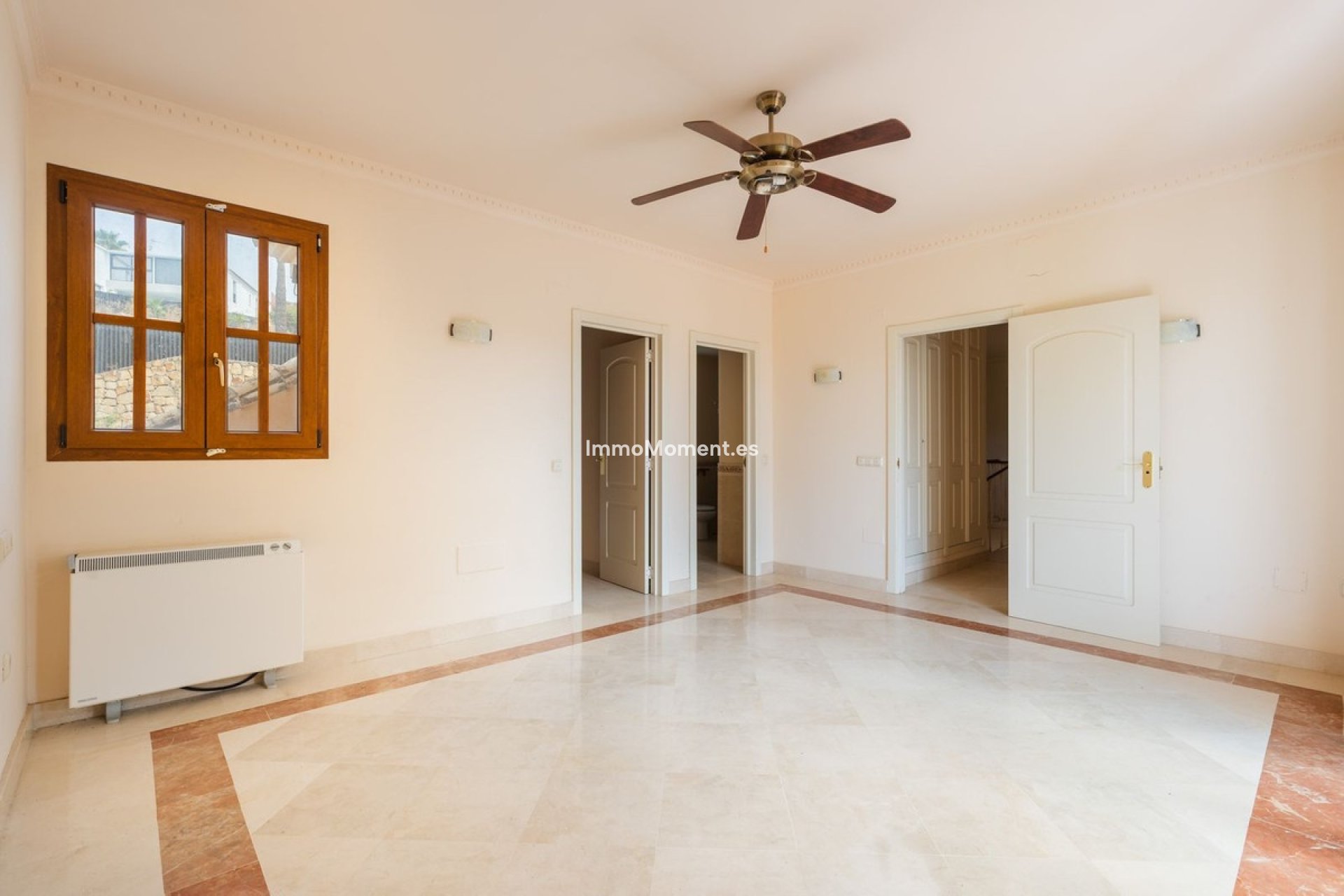 Wiederverkauf - Freistehende Villa - Estepona  - Estepona Centro