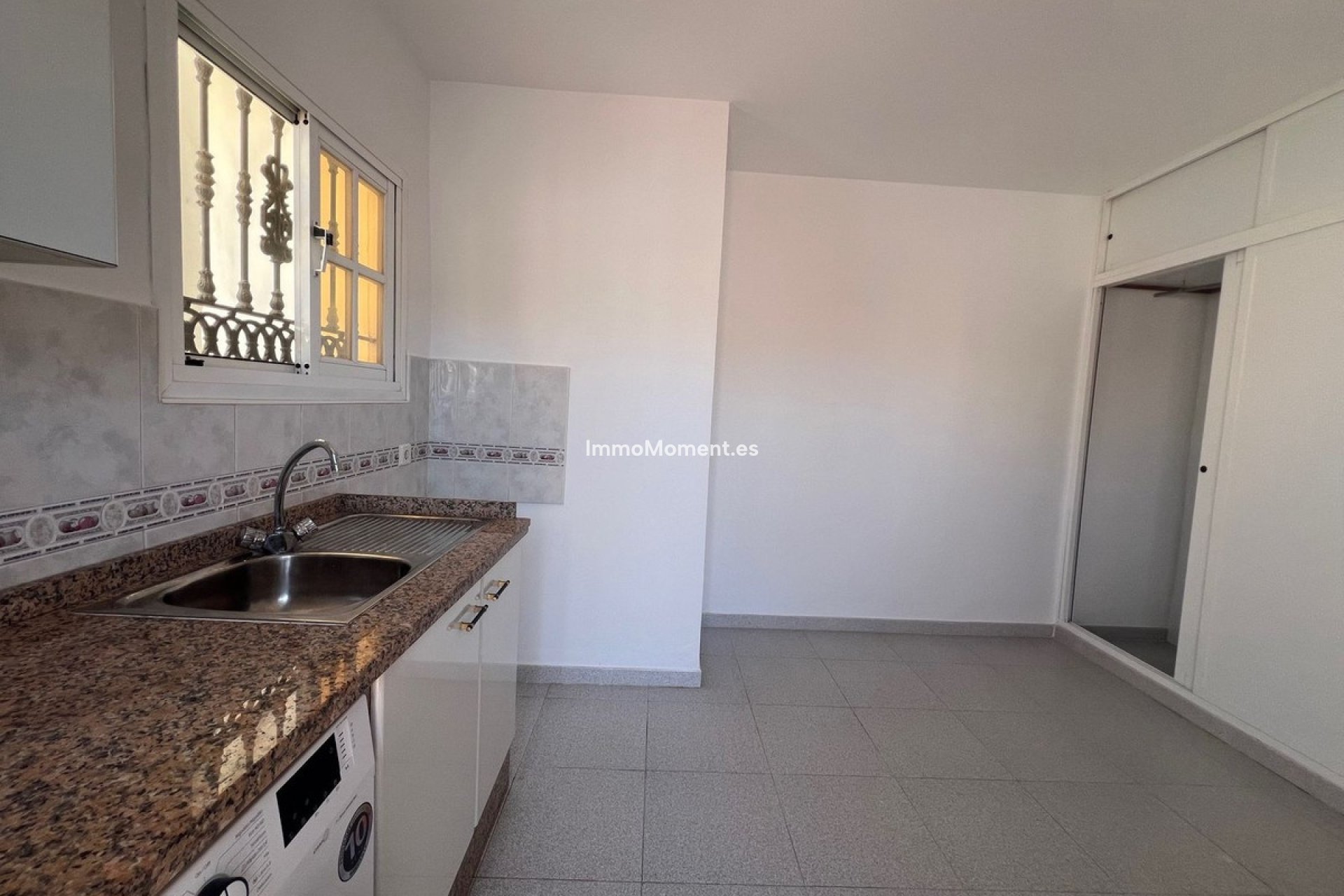 Wiederverkauf - Freistehende Villa - Estepona  - Estepona Centro