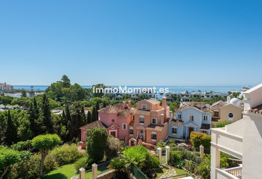 Wiederverkauf - Freistehende Villa - Estepona  - Estepona Centro