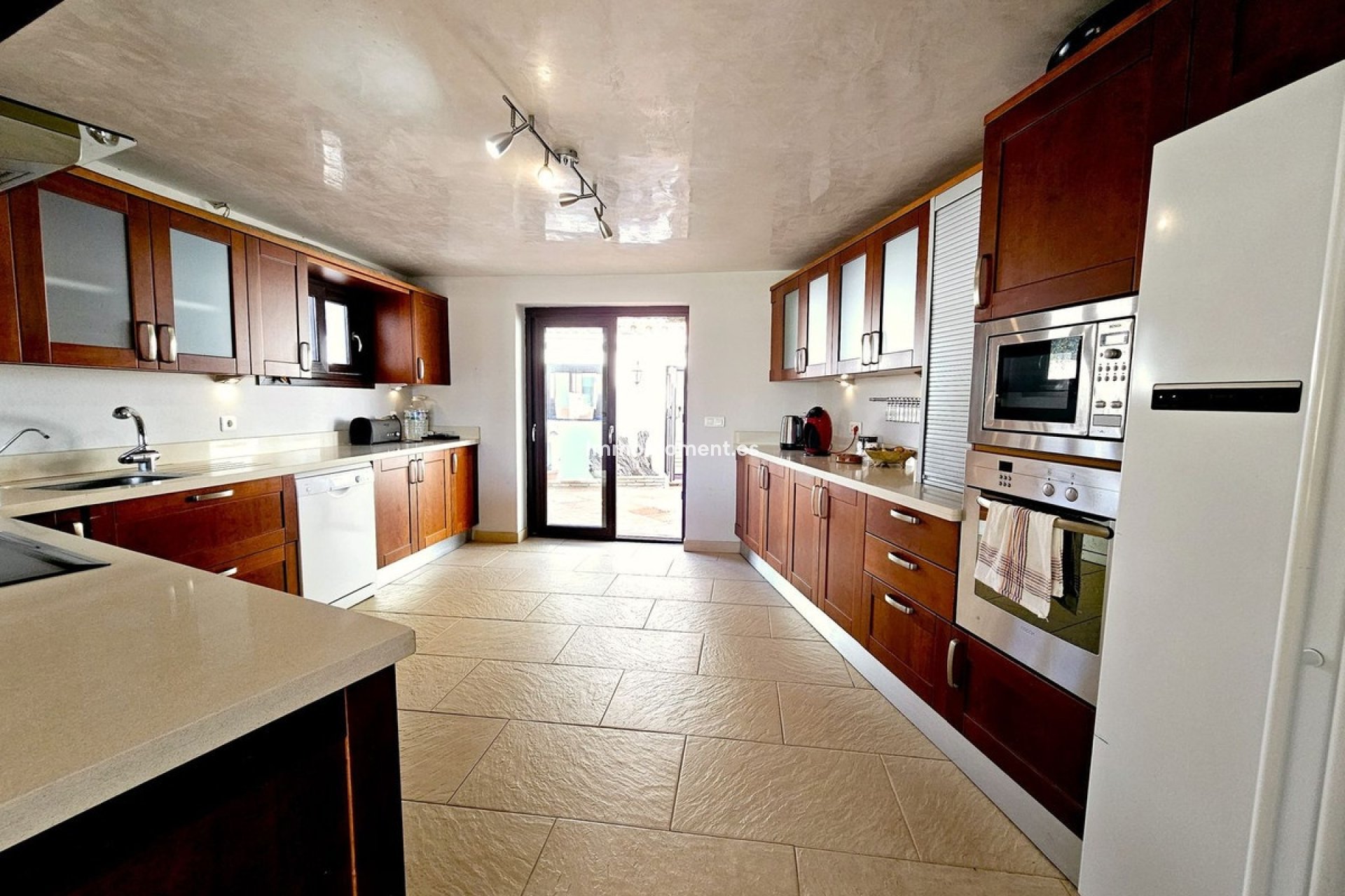 Wiederverkauf - Freistehende Villa - Estepona  - Estepona Centro