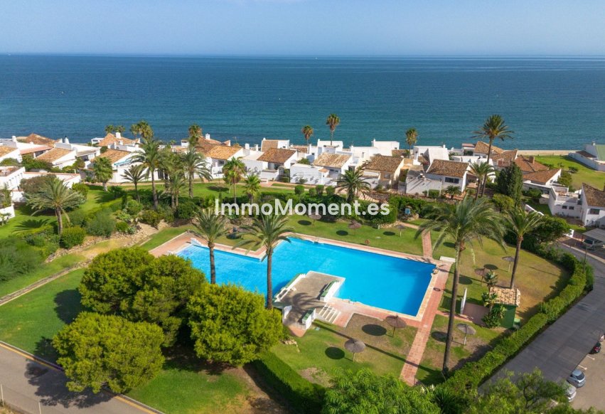Wiederverkauf - Freistehende Villa - Estepona  - Estepona Centro