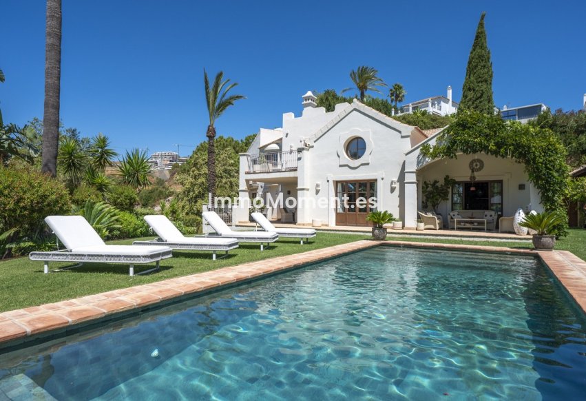 Wiederverkauf - Freistehende Villa - Estepona  - Estepona Centro