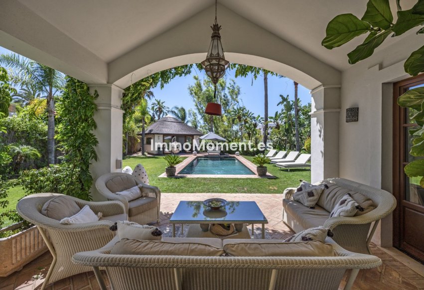 Wiederverkauf - Freistehende Villa - Estepona  - Estepona Centro