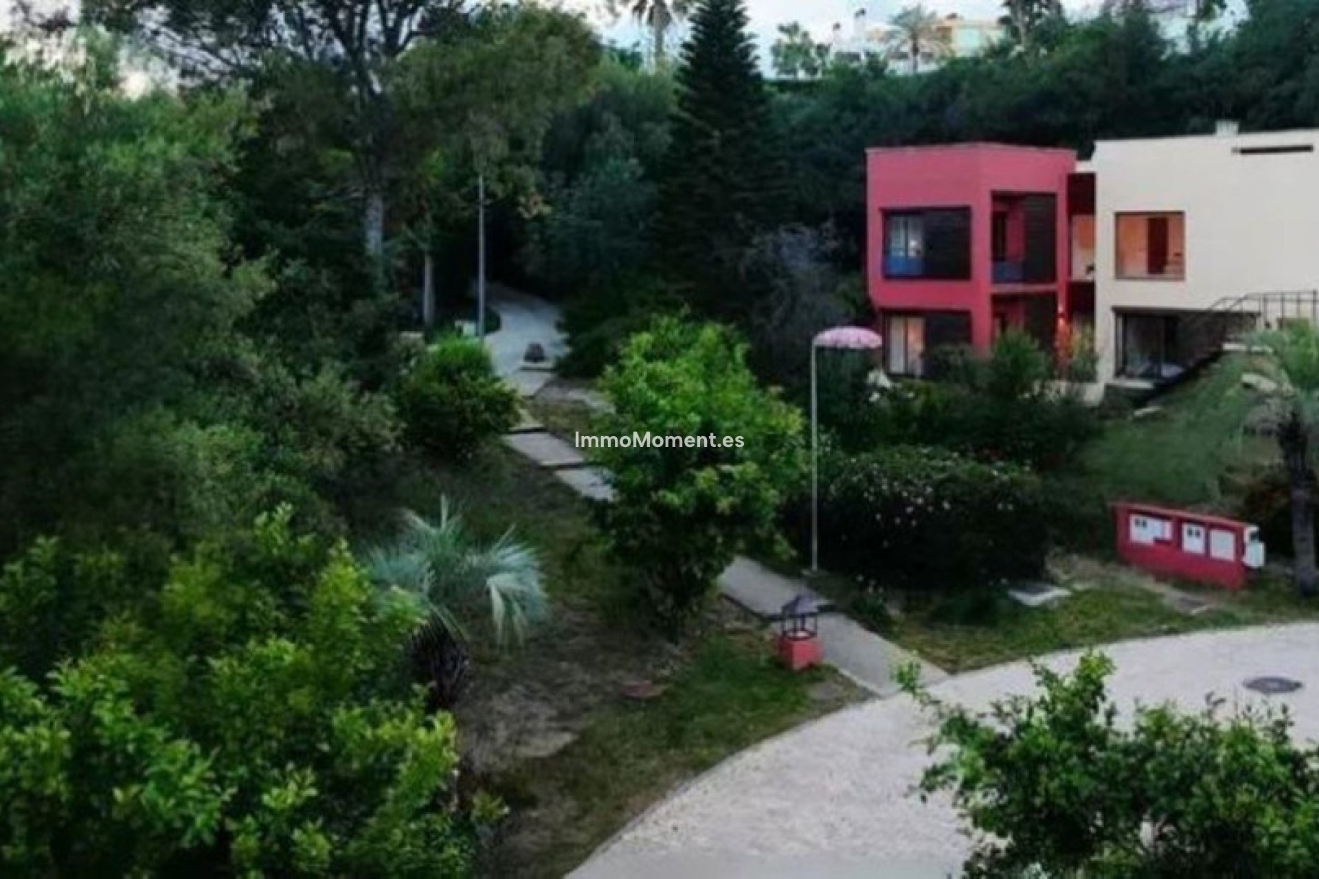 Wiederverkauf - Freistehende Villa - Estepona  - Estepona Centro